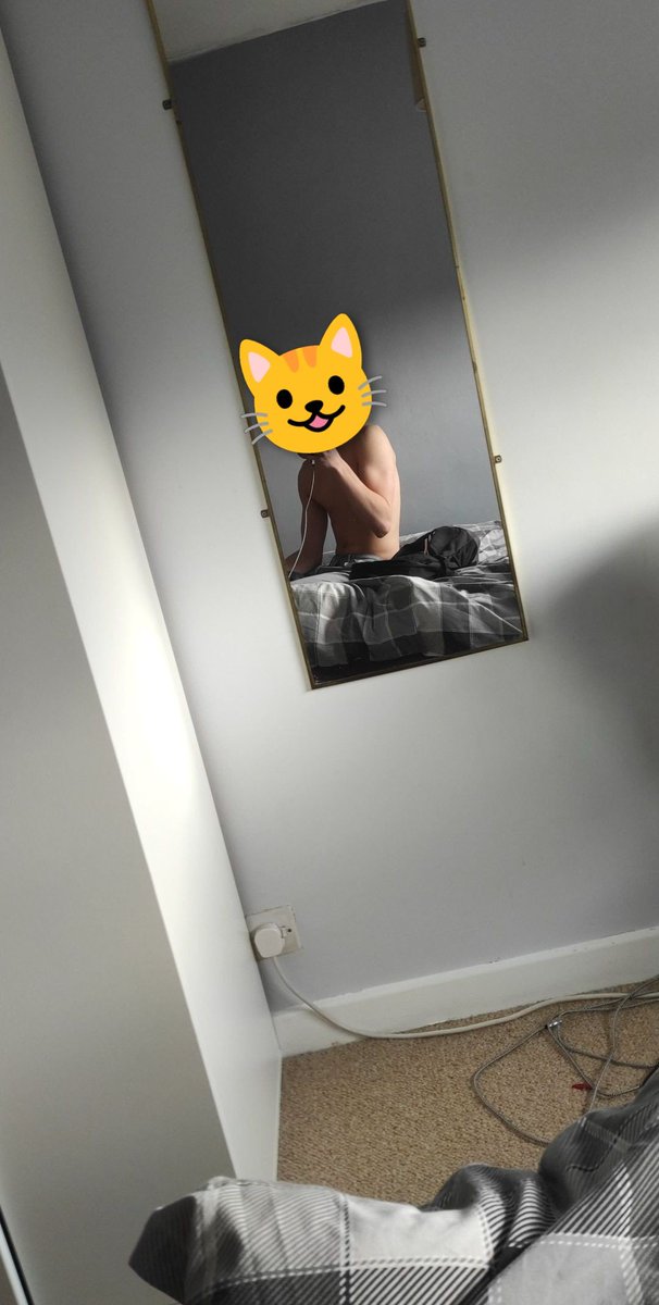 Longerbysome's tweet photo. new to #nsfwtwtًً 

My Intro! 😺

20 from England 💂‍♂️

Straight Male (he/him) 😽

Soft and Gentle Dom 🫂

Soft Kinks 👅

Number of Legs: 3

Faceless/MDNI 🔞

DMS Open (LOOKING FOR MOOTS) 📥

#moothunt〃・ #mootsㅤㅤ
#nsfwtwtً  #nsfwintro
#bwc #mootsnsfwtwt https://t.co/XCElRw0Qru