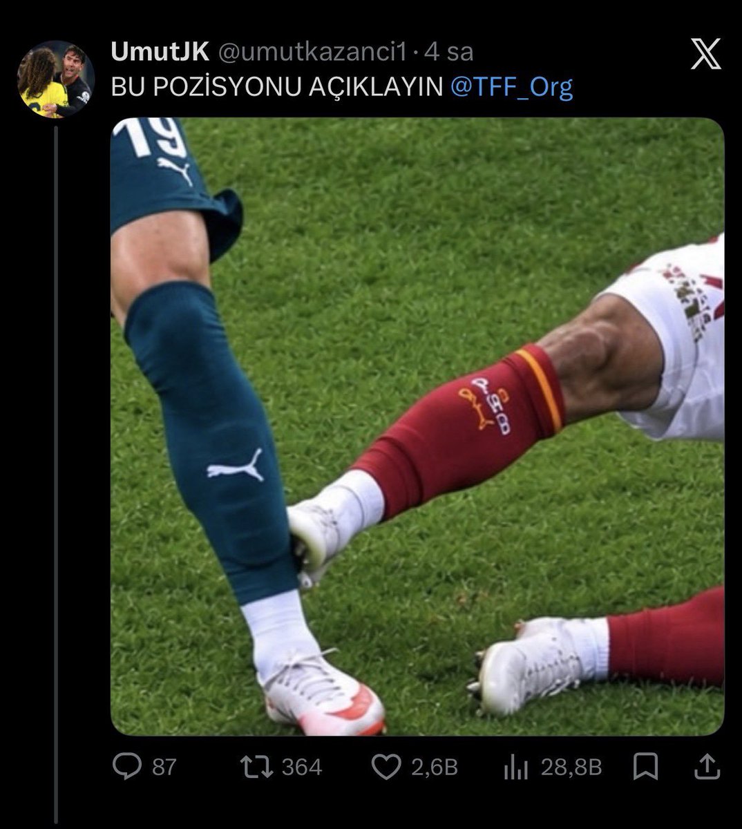 yellowredwall's tweet photo. Daha ne kadar kendilerini komik duruma düşürecekler acaba? Hadi görsele shop yapıyorsun, bari doğru yap da biraz inandırıcı olsun. https://t.co/oP7V6hfwJK