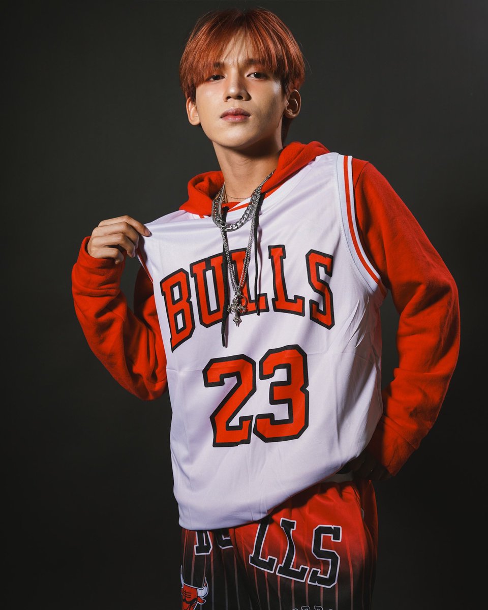 GenZixOfficial's tweet photo. GenZix | Concept Photos

 New era. New energy. Same GenZix. 

📸 Erwin Marasigan
👔 Vien Park 

#GenZix #GenZixNewEra #PPop https://t.co/jht0P61lHw
