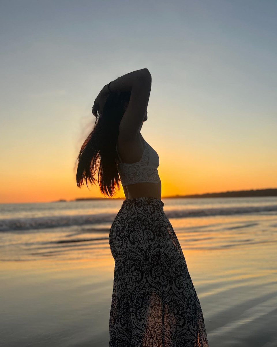bboy_yudi's tweet photo. Golden hour, when everything feels softer and brighter. https://t.co/ZJkWuLbm4P