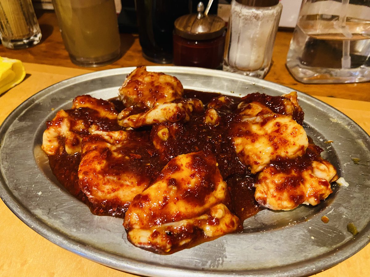 arekkusi's tweet photo. 安心して腹パン食べられるコスパ焼肉屋！
ハラミは柔らかくとてもジューシーでほとんど噛む必要ないくらいで美味しすぎて追加までしたくらい美味しい😋

全体的にタレの味が濃いめでどっぷりタレに浸かっているので多少好みが分かれるかもしれん町焼肉って感じで昔ながらの焼肉の味です！ https://t.co/1uMIGsmKcs