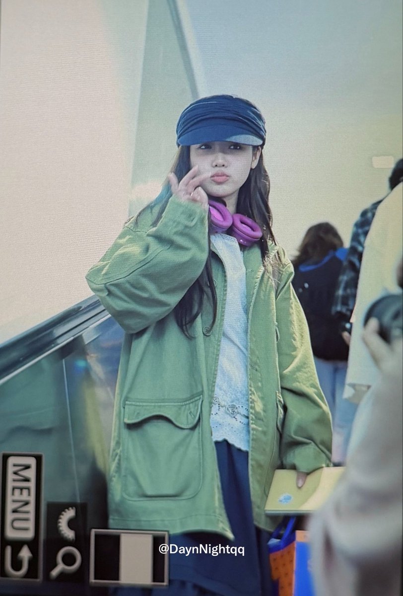 DaynNightqq's tweet photo. 260914 TPE pre. 🇹🇼

콩아리 고생 많아뜹니다 🫳🏻🫳🏻

#최유정 #콩알콩알 #CHOIYOOJUNG https://t.co/FWIUOOBqFh