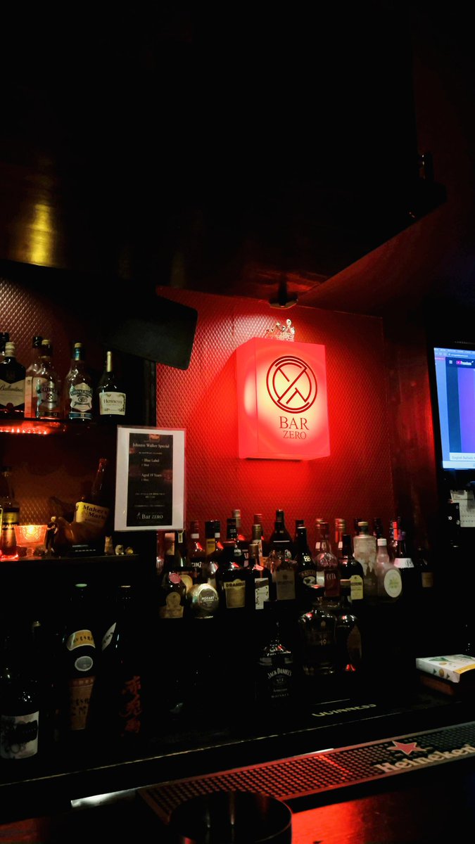 BarZERO69's tweet photo. 今夜もお待ちしております!
#西新宿 #NishiShinjuku #BAR #ZERO #ミュージックバー #カジュアル #1人飲み #テーブル席あり #NoCharge #ノーチャージ https://t.co/hVy7e9fVnz