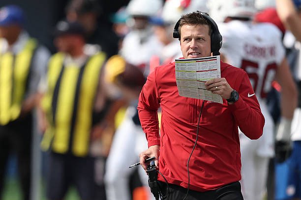 AdamSchefter's tweet photo. By leading Arizona to a 26-14 upset over the Chargers, Mike LaFleur became the first Cardinals full-time coach to win his debut since Don Coryell in 1973. https://t.co/vQSEpyqmW3