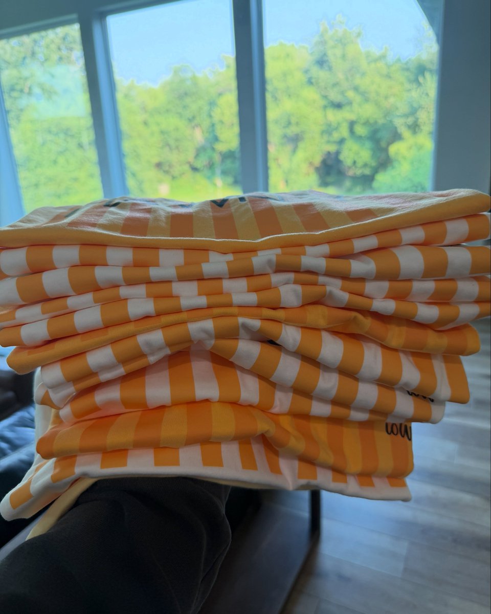 KarlosB2k's tweet photo. Follow @fiveonefiveco for flash sales and exclusive Game Day Drop designs. Tees are $18 at checkout. New items will swap in later this week. Nationwide shipping from Grimes, IA, plus local pickup. https://t.co/sTYq8uO4z0
