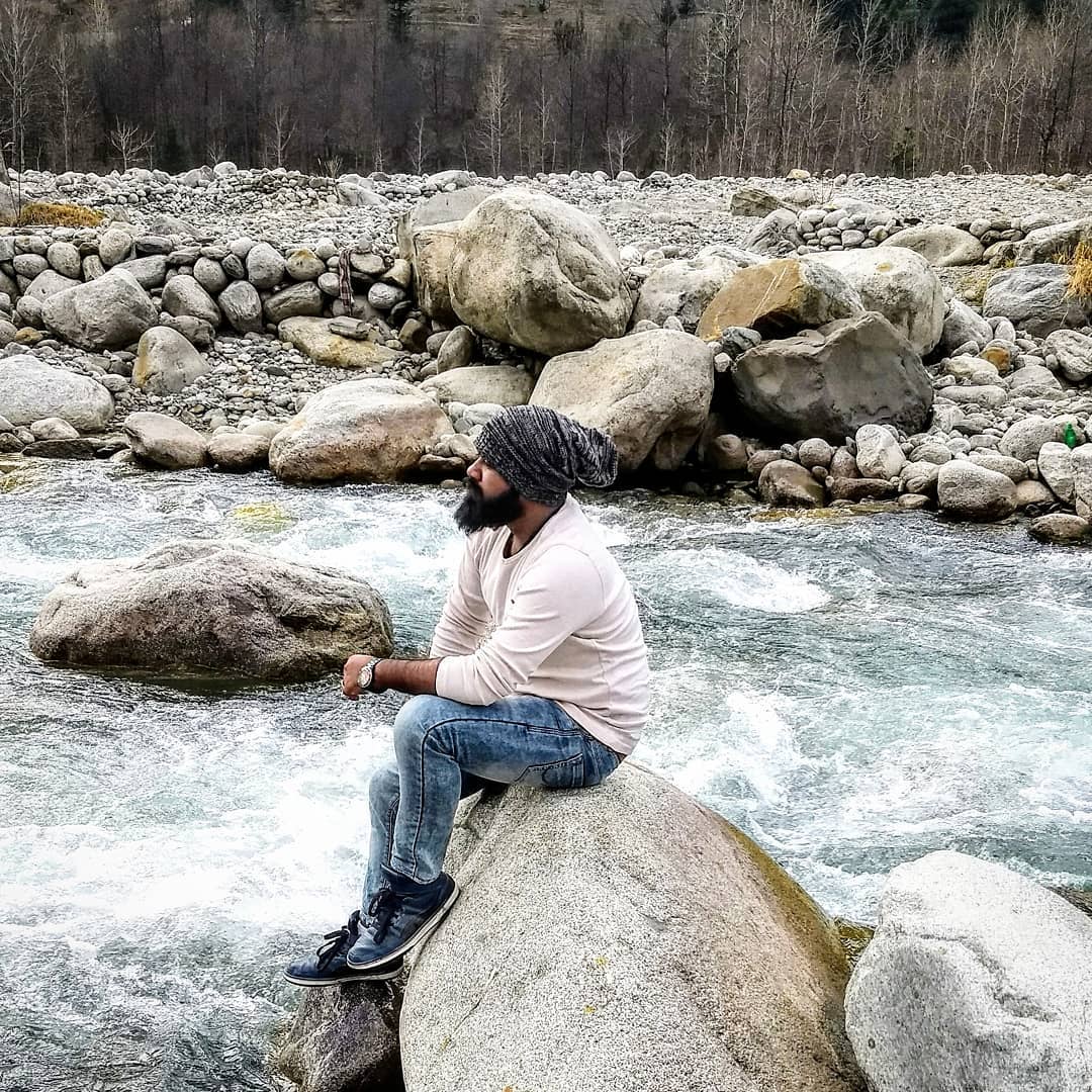 MalloryPha4s's tweet photo. Time is like a river: you can never touch the same water twice. The flow that has passed will never return. Enjoy every moment of life. https://t.co/75LbRwGXYU