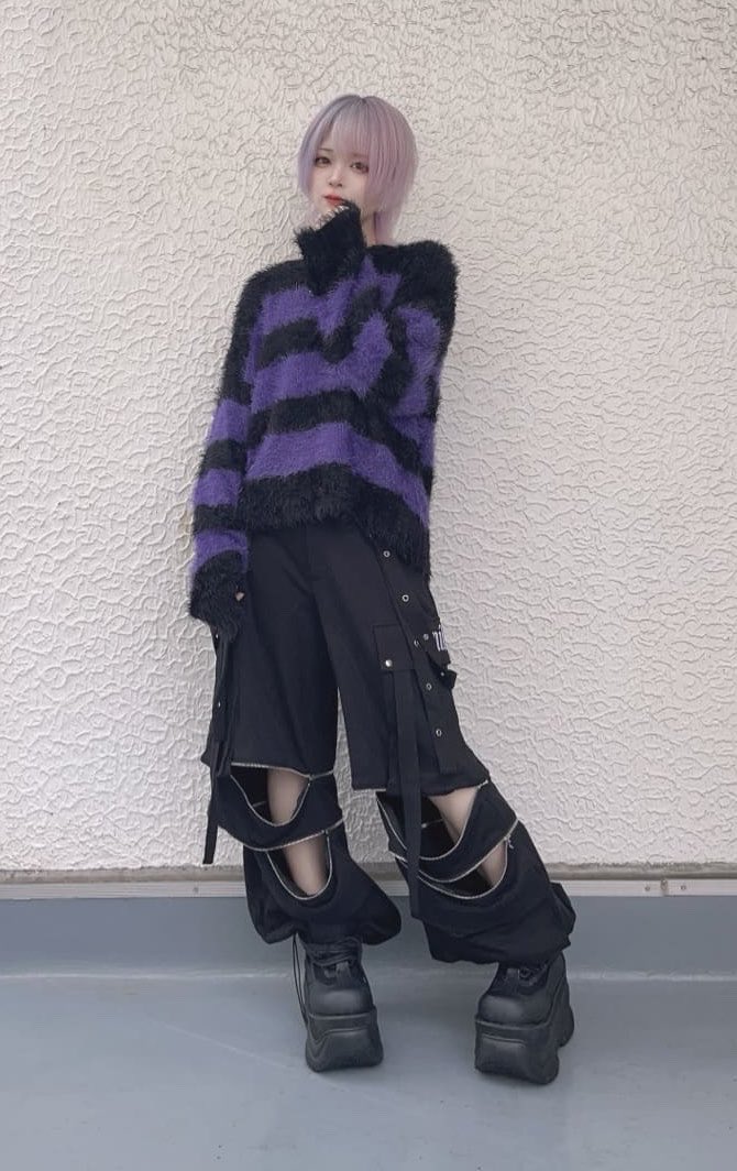 OfficialAmilige's tweet photo. 季節も変わったし新しいボトムス見つけない？

ITEM
裏毛ZIPサスペンダー付きワイドパンツ
¥20,790

https://t.co/FLs1Lw2TBl https://t.co/2XKXmm0I2X