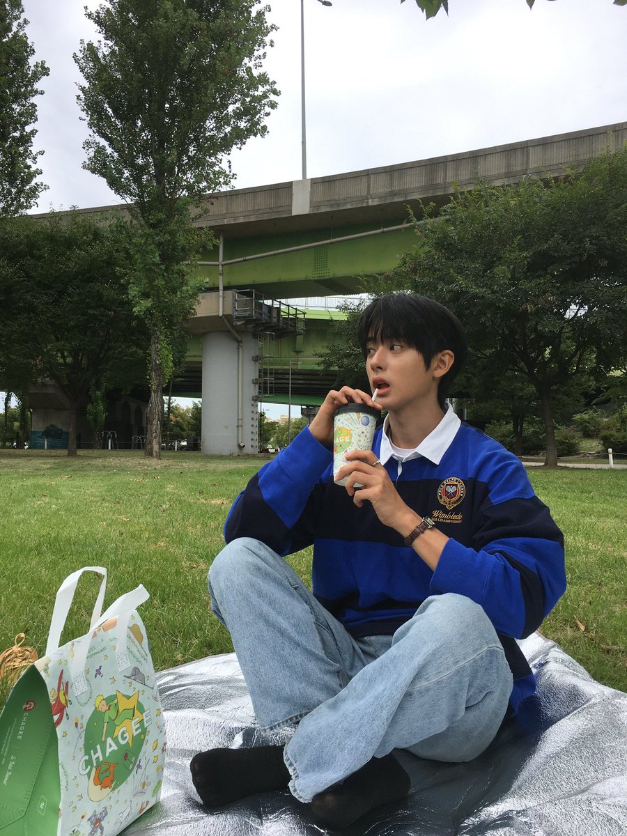 minkyu_0312's tweet photo. 한강나들이~~ https://t.co/2AtCDIeeyw