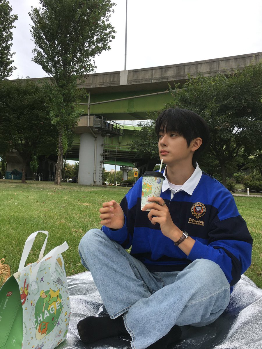 minkyu_0312's tweet photo. 한강나들이~~ https://t.co/2AtCDIeeyw