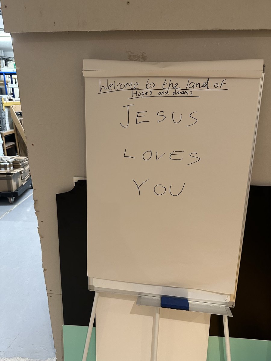 JGWorldThoughts's tweet photo. Somebody has wrote this in the entrance to our workplace for everybody to see when they walk in and out. https://t.co/EWzQN57jvl