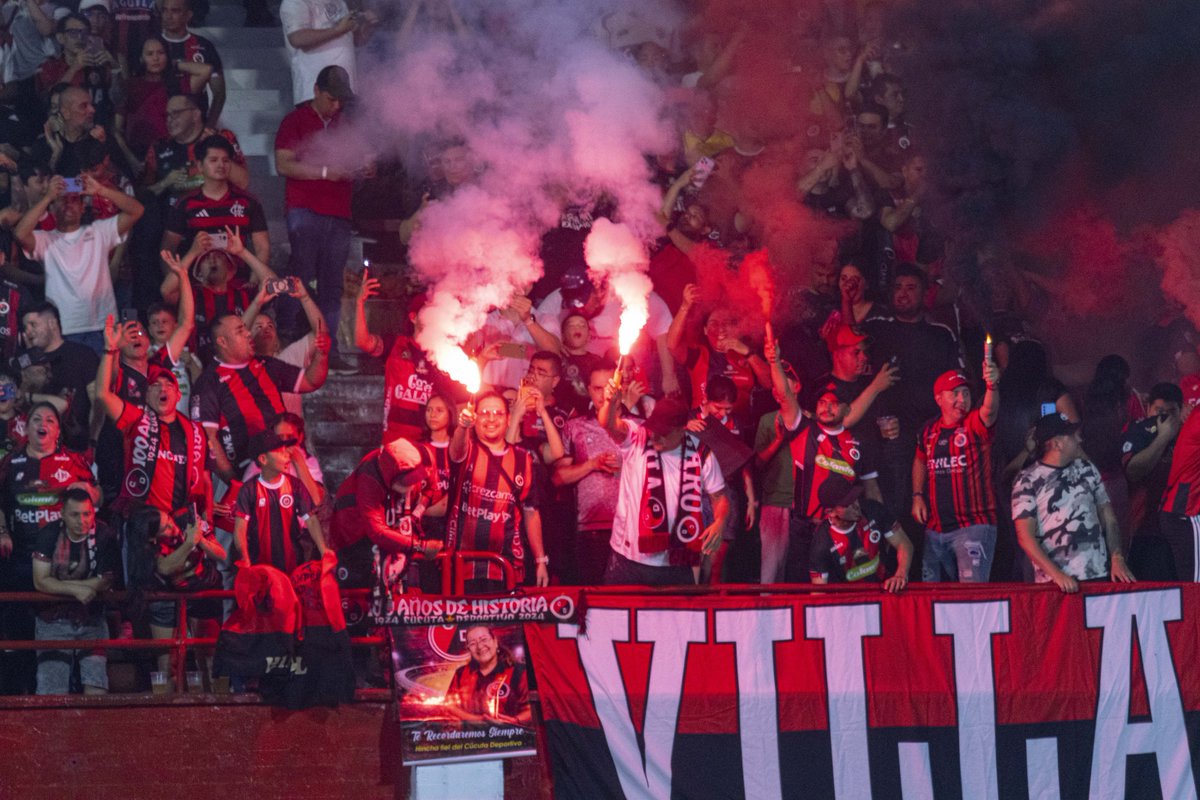 juanpcohen's tweet photo. El Doblemente Glorioso Cúcuta Deportivo es un equipo de SEGUNDA con una hinchada de PRIMERA. https://t.co/mbgV2qQtaE