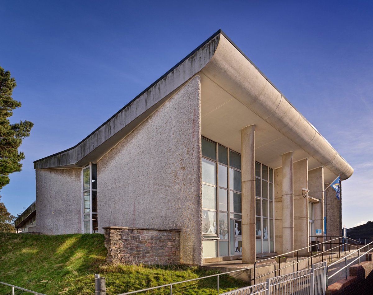 modernistmag's tweet photo. Saltash Library: A Cornish Monument to Modernity
by Samantha F Barnes
📖 From Issue 57 "PUBLIC" of the modernist — https://t.co/eRjhJH4R4B
#Brutalism #LeCorbusier #LibraryDesign #Cornwall #modernistmagazine #modernistsociety https://t.co/EoSaRFOozh