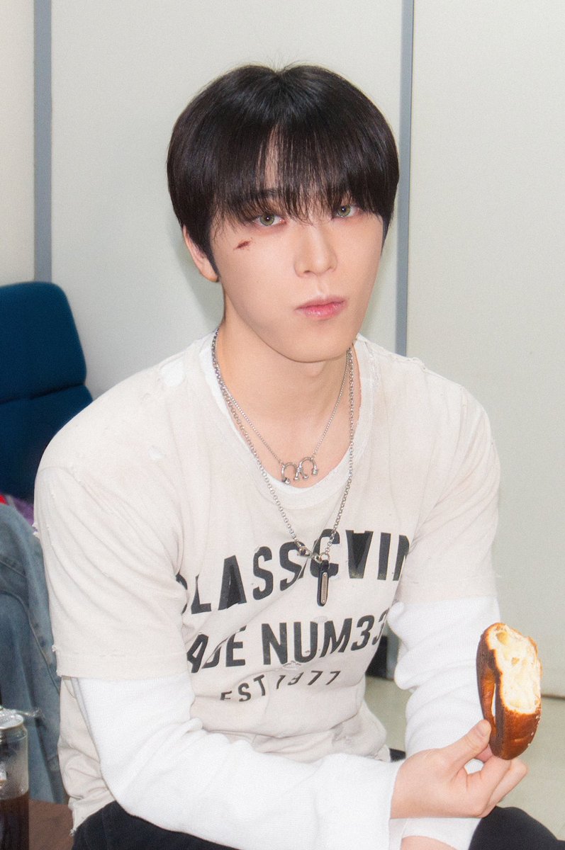 minghaocheoI_'s tweet photo. cutie dino 🤍 https://t.co/yppHAbi9kF