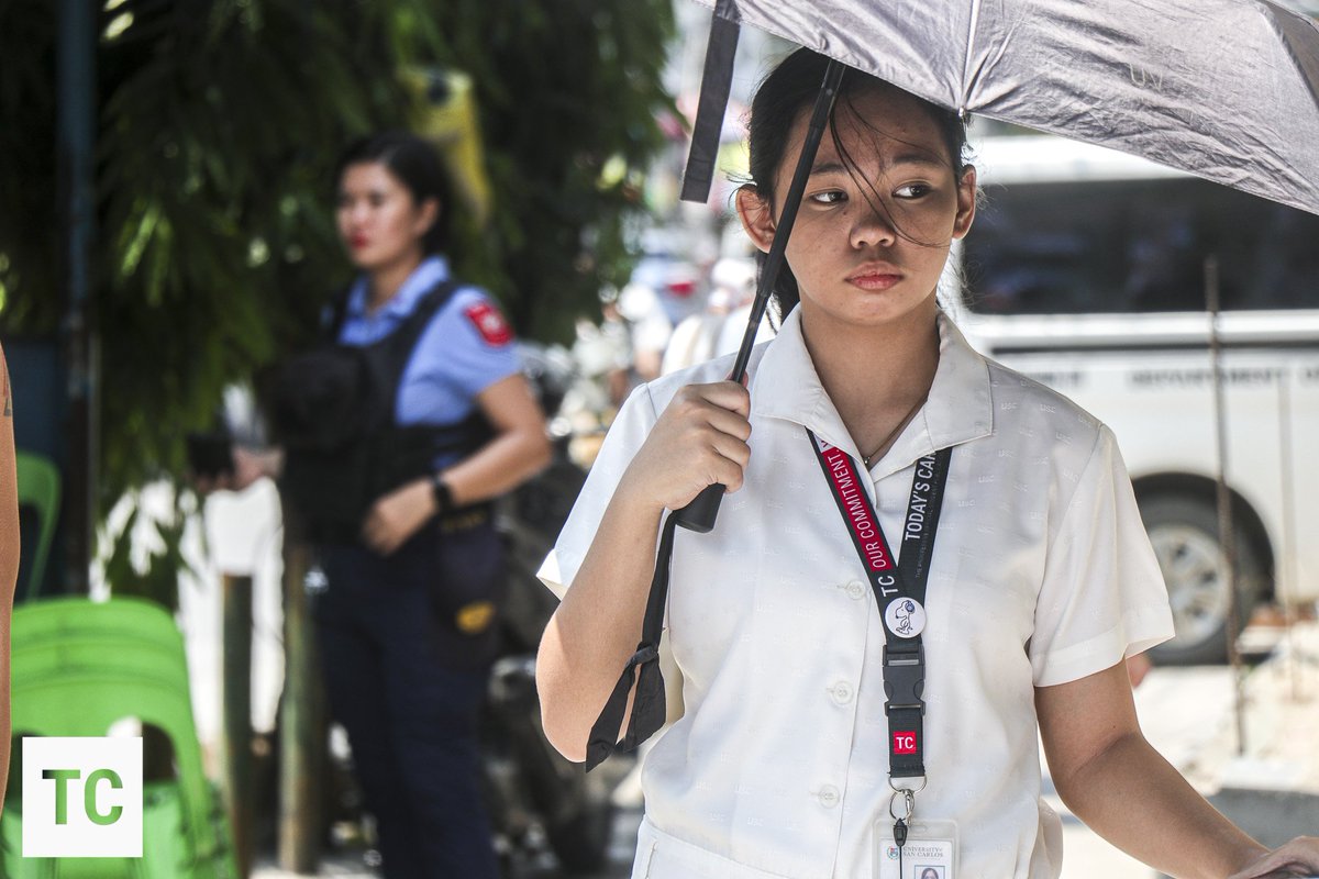 todaysusc's tweet photo. IN PHOTOS: Student leaders, organizations, councils, publications, and concerned Carolinians gathered today, September 14, 2026, at the entrance of the USC Law Building.

See more photos at the link in the replies section. https://t.co/oCwWuTLlw9