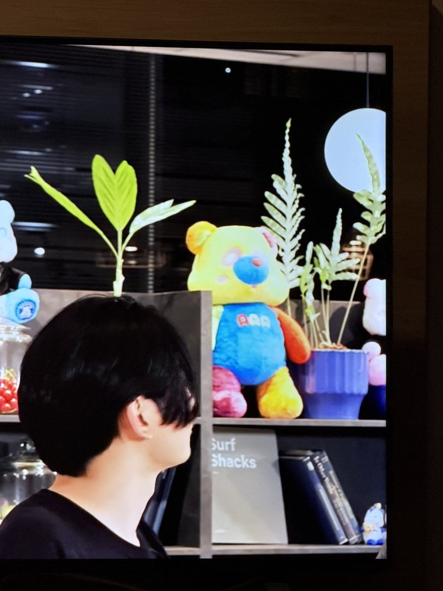 wantaka24's tweet photo. このえーパンダ７色？😭🌈
#AAA https://t.co/a9Ic48iFdC