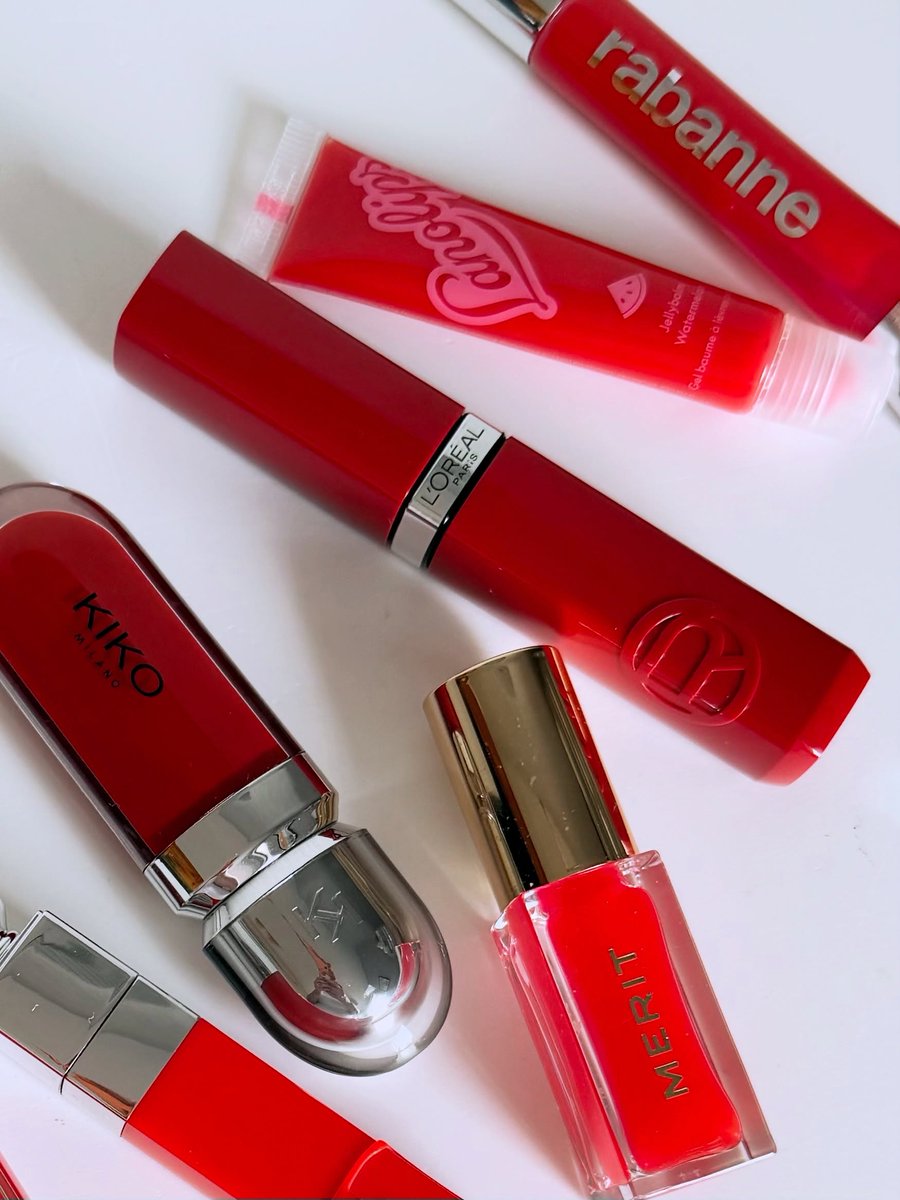 NECOmasn's tweet photo. Glossy oils and classic shades. A red lip for every occasion. Lip gloss, lip oil, and timeless reds from NYX, L’Oréal, Marit Beauty, Rabanne, Clarins, and Dior. https://t.co/VsZ5lNlLAp
