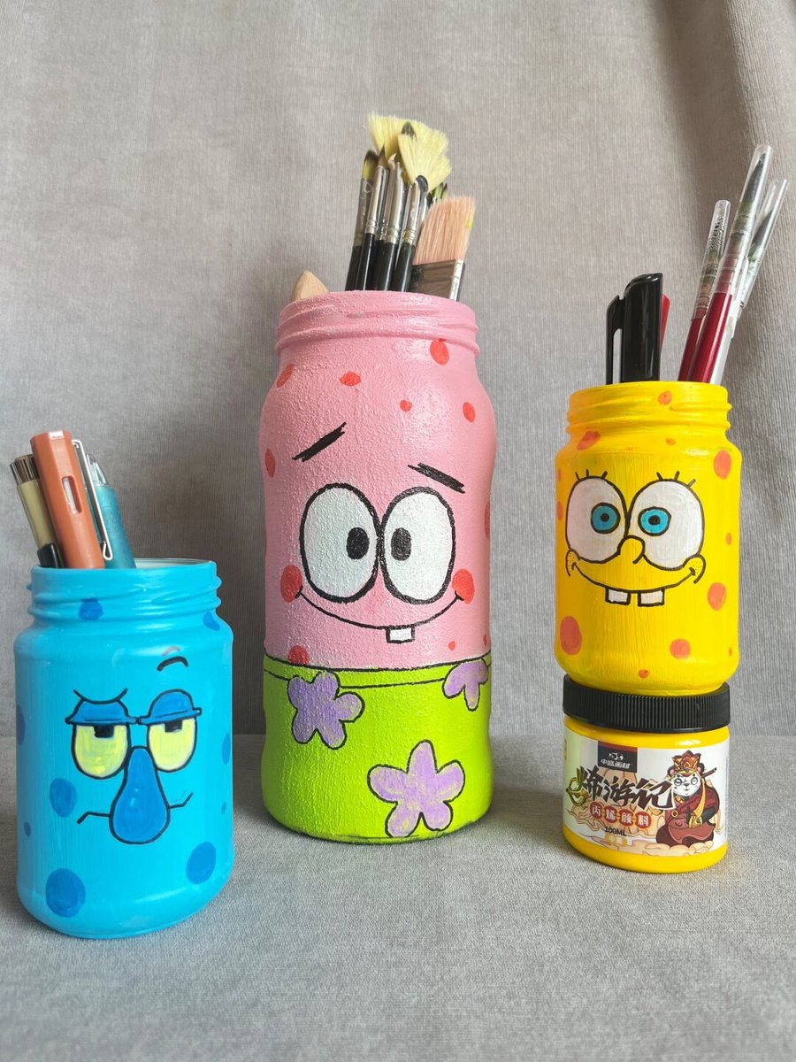 NoeSicklerbx9n's tweet photo. Turning an old glass jar into a beautiful desk organizer in 5 mins  Got rid of clutter and saved money at the same time!， https://t.co/jYHSC1f11O