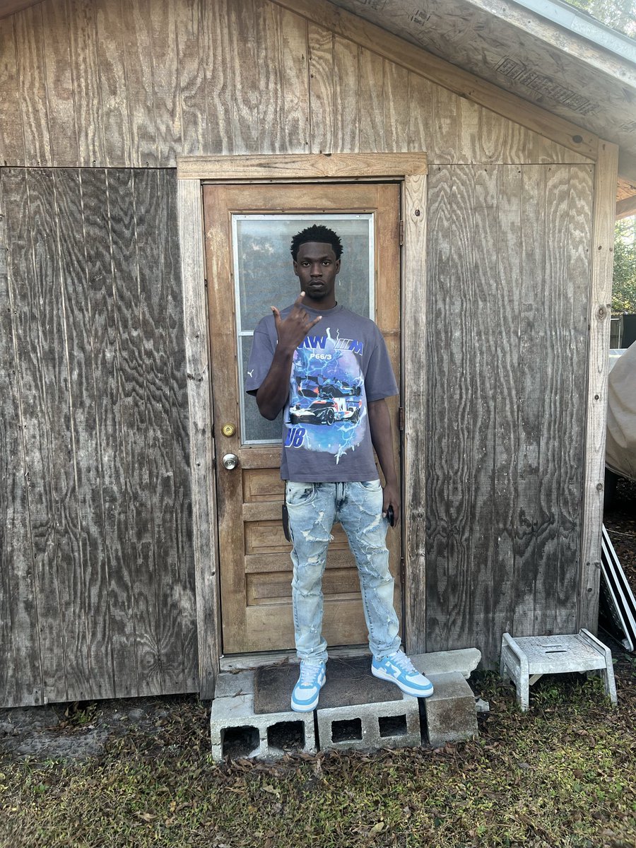 cammakafool's tweet photo. I’m sayin yall gonna fw my acct 🤦🏾‍♂️😭#fypシ゚viral https://t.co/G3dK6VSxVF