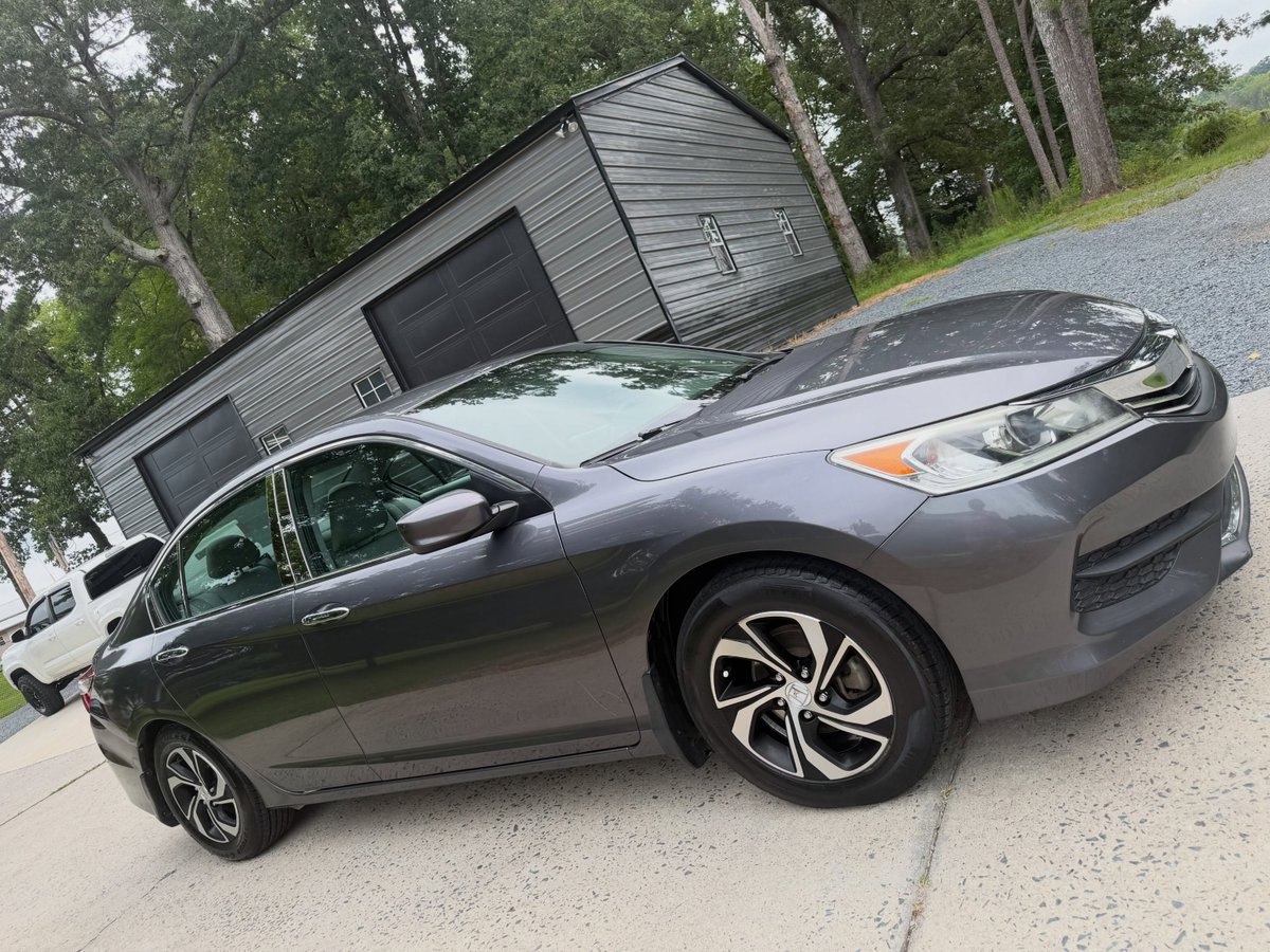 JimmyFoister's tweet photo. This Accord got the full reset: deep interior cleaning, shampooing, pet hair removal, heavy decon wash, clay bar treatment, and sealant protection. Fresh, clean, and protected. https://t.co/4ESAdSZZYK