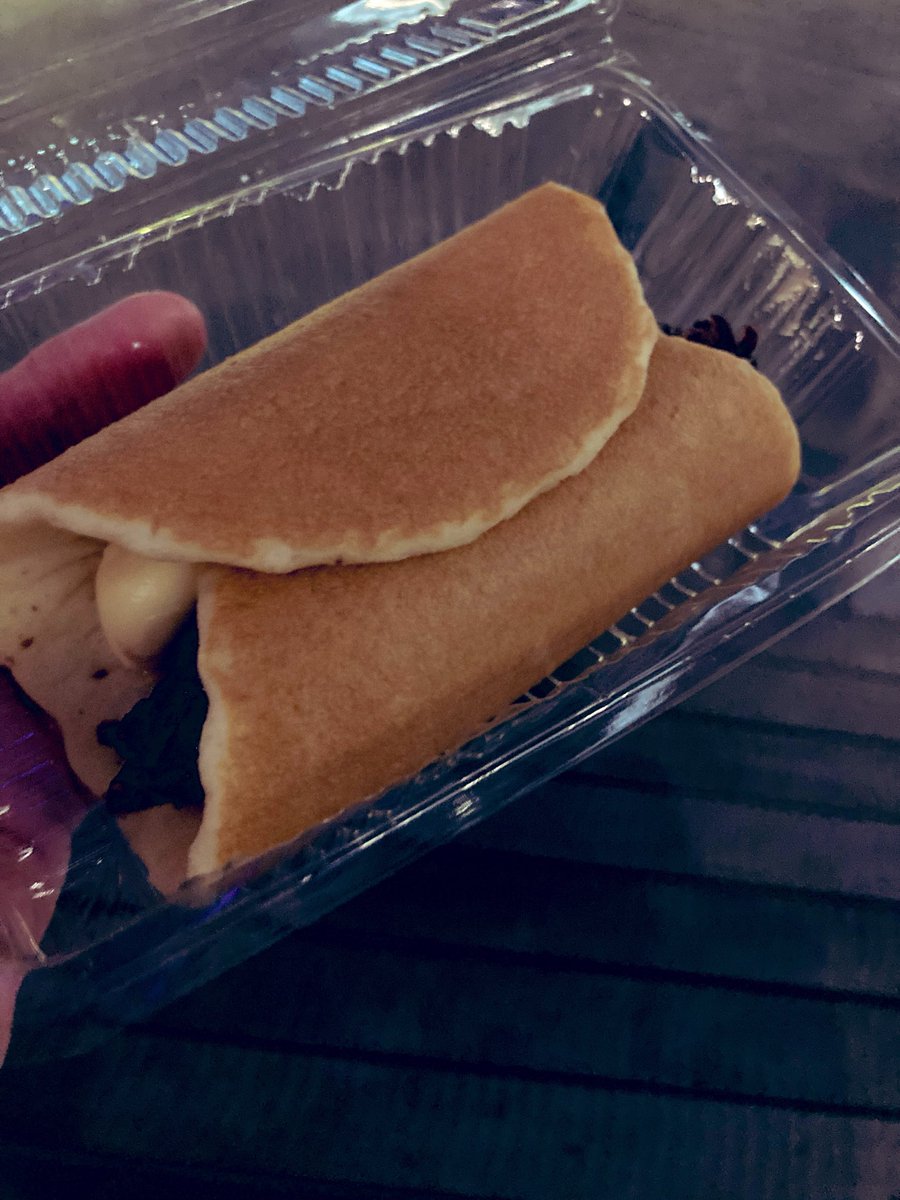 rutaaarr's tweet photo. 在宅だったから今日も
551を買いに
餃子も美味しい😋
会津屋ラジオ焼きと京都の峯嵐堂も美味しかった😋
カロリーは100カロリーオーバーでした… https://t.co/x4S9aiEjmz