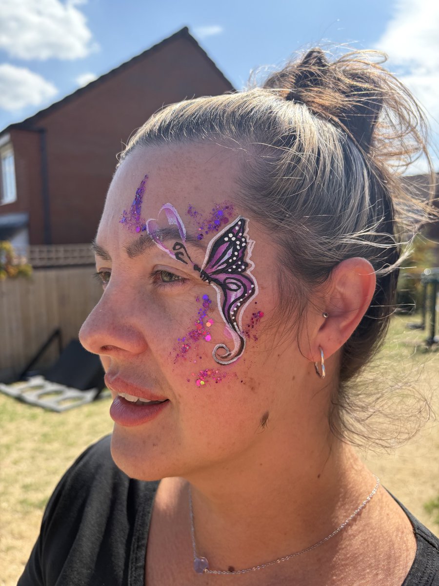BCWomensAid's tweet photo. Sunshine, creativity and plenty of smiles 🌞

During the summer holidays, families at our Domestic Abuse Support Refuge enjoyed face painting, crafts, water play and a much-loved bouncy castle.

Every child deserves carefree moments. These moments matter💜 https://t.co/xDsRFo5aKG