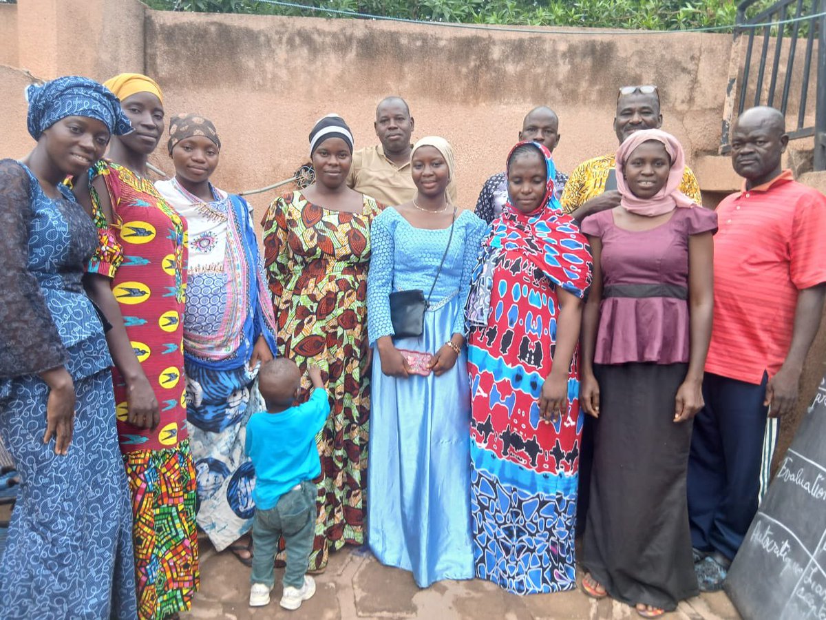 cec_mali's tweet photo. Apprendre, partager, faire grandir !
Dans le cadre du #WGEP, les bénéficiaires de l’Association Éclats d’Avenir ont partagé les acquis de leur formation en Gouvernance & Leadership associatif, Gestion administrative & Communication interne.
#ChaqueEnfantCompte #YCf4 https://t.co/oF4uMxbrMQ