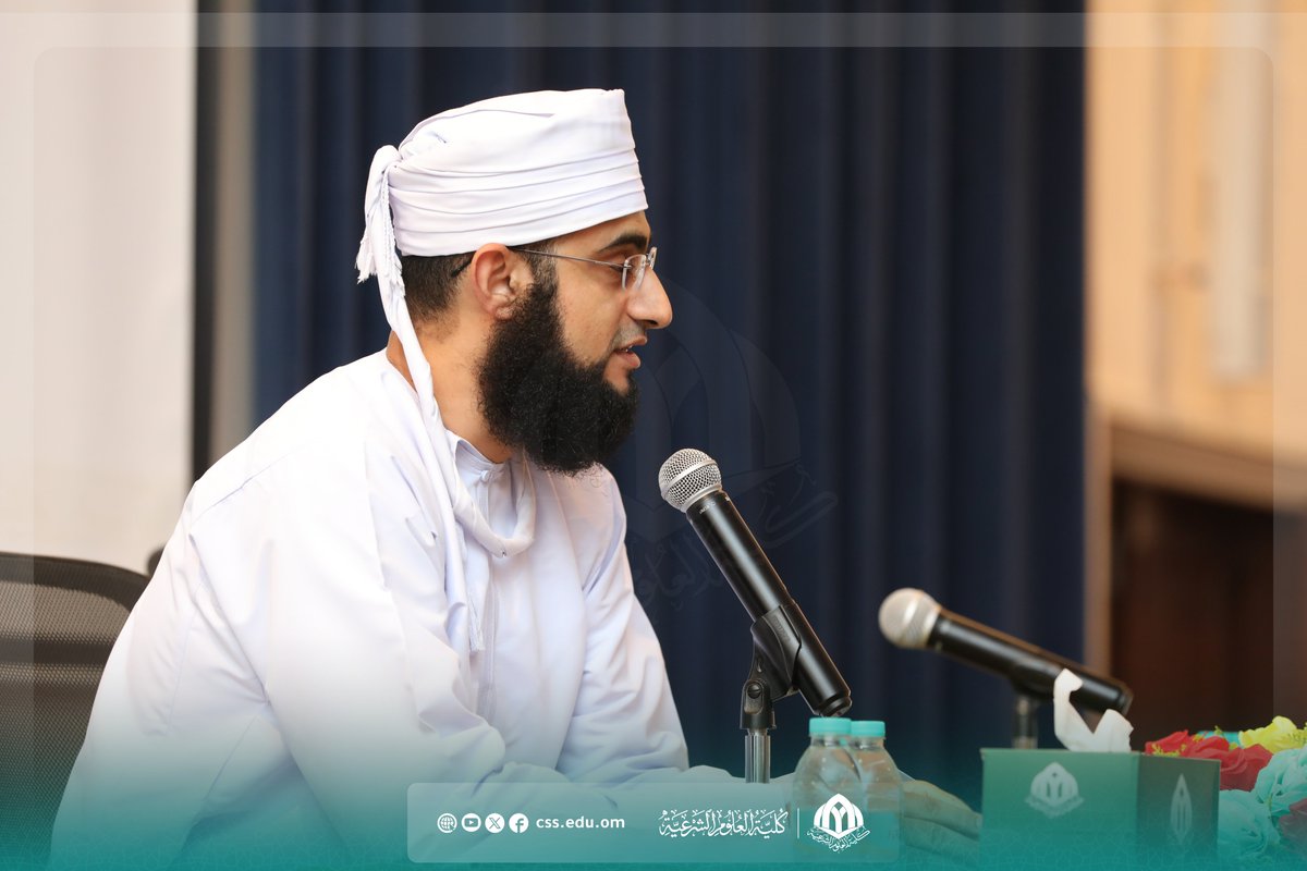 csseduom's tweet photo. خلال اللقاء التعريفي، رحّب عميد الكلية د. راشد بن علي الحارثي بالطلبة حاثًّا إياهم على الاجتهاد، واستغلال إمكانيات الكلية.

كما بيّن مساعد العميد للشؤون الأكاديمية د.أحمد بن سعيد الرمحي طبيعة المرحلة الجامعية، مؤكدًا أن البيئة الأكاديمية هي "أسرة واحدة" أساسها الاحترام المتبادل. https://t.co/yIZcL8aTn6