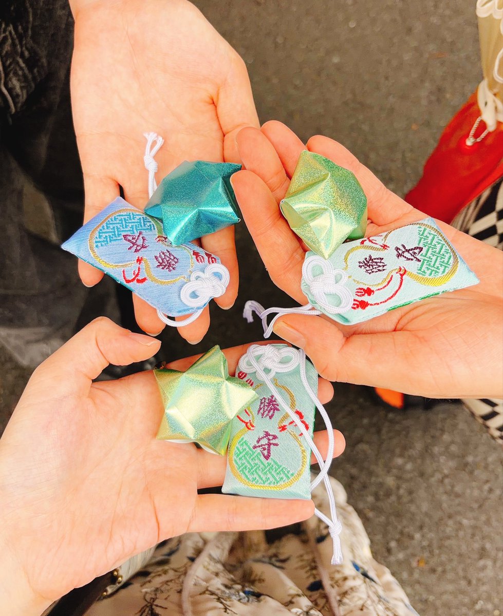 tama_goyakii's tweet photo. 出勝すぴ活会楽しかった🌟
『星に願いを』という星のカタチをしたおみくじにとてもテンション上がってしまった… https://t.co/yVCpqwonaP