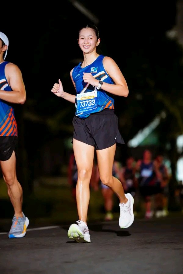 allhail_cc's tweet photo. Kaori Oinuma at the #Rexona10milerseries Makati leg 

#KaoriOinuma https://t.co/ojZS9zzakT