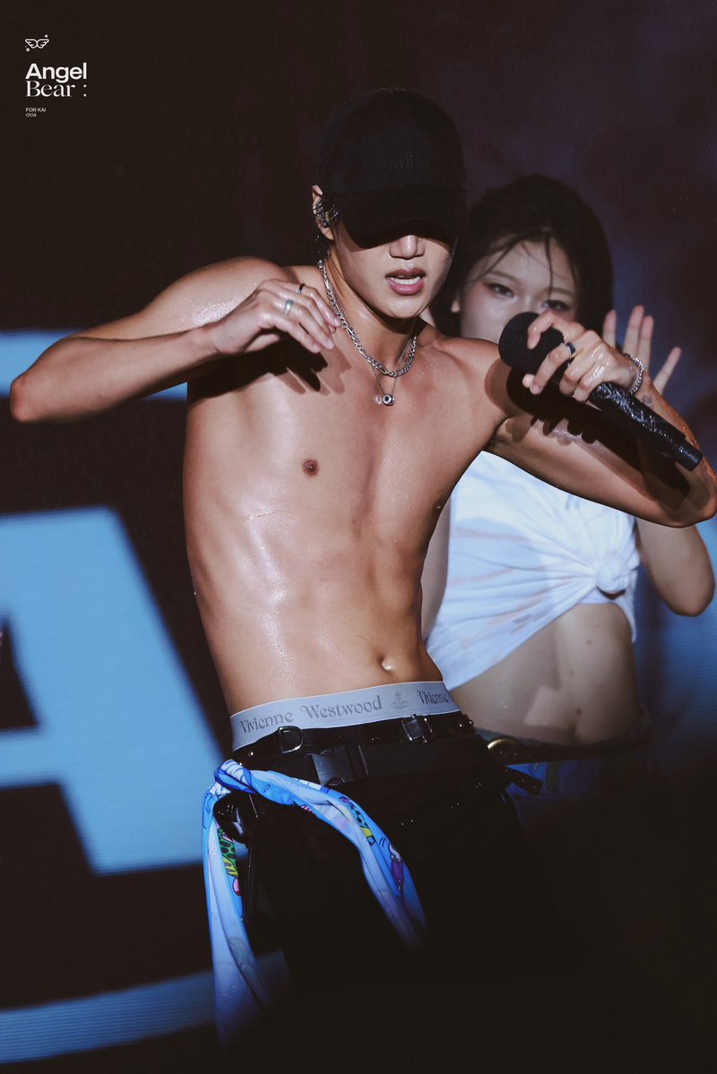 nothingonini's tweet photo. IM NOT OKAY THESE PICS ?????????? https://t.co/QEAhCol11B