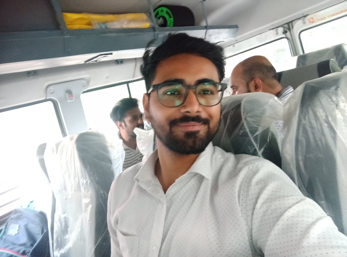 Shahvez002's tweet photo. On the way to the launch! 🚀❤️‍🔥
The excitement is real as we head out for the #RedmiNote17ProSeries launch event. Can’t wait to experience Redmi Note 17 Pro😍

#XiaomiFansClub #RedmiNote17ProSeries
@RedmiIndia @pixelwithme @xiaomicreatorscircle
@xfcmeerut 
@_arbazsiddiqui https://t.co/eH26iNCITh