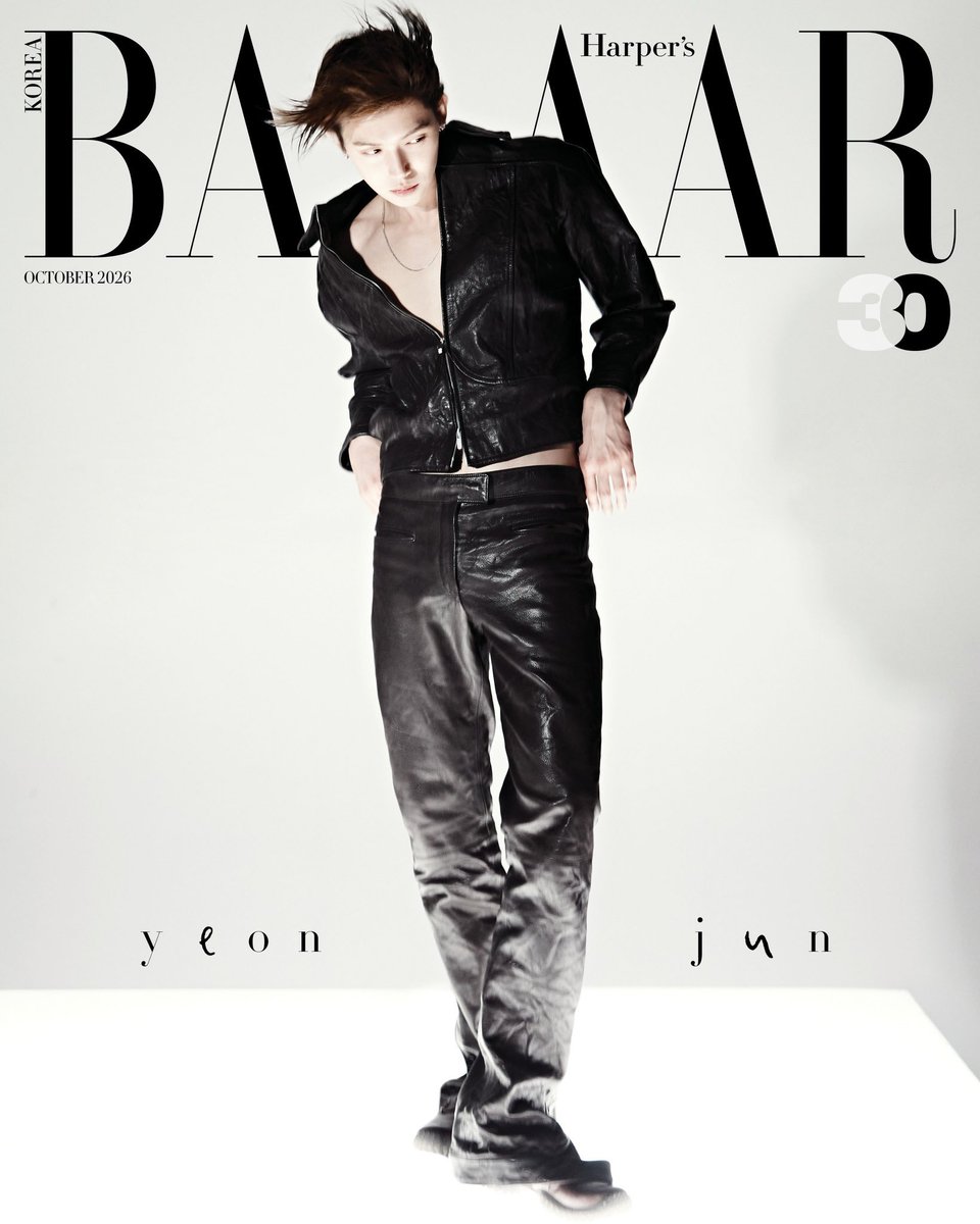 translatingTXT's tweet photo. harper’s bazaar korea - #yeonjun

“i wanted to convey naturalness and freedom, rather than just showing off a well-structured body”

“in order to create something from nothing, we live in an era where so many things already exist that achieving complete originality has become difficult. even if it isn’t something completely brand new, i think staying true to yourself is what makes something iconic.”