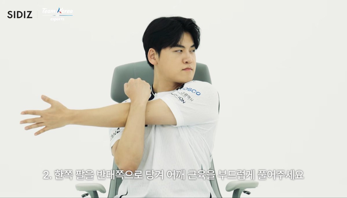 98milliseconds's tweet photo. 너무 인물 나셔서 당황
근데 갑자기 구냥이 되셔서 개 큰 당황 https://t.co/3Nkwyaq4NG