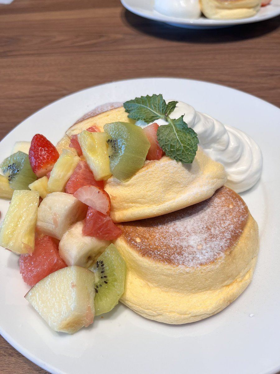 koankiyo's tweet photo. 人間用パンケーキは大変美味しかったです。犬が食べなかったパンケーキは私が美味しくいただきました。 https://t.co/L9PPIXOHN0