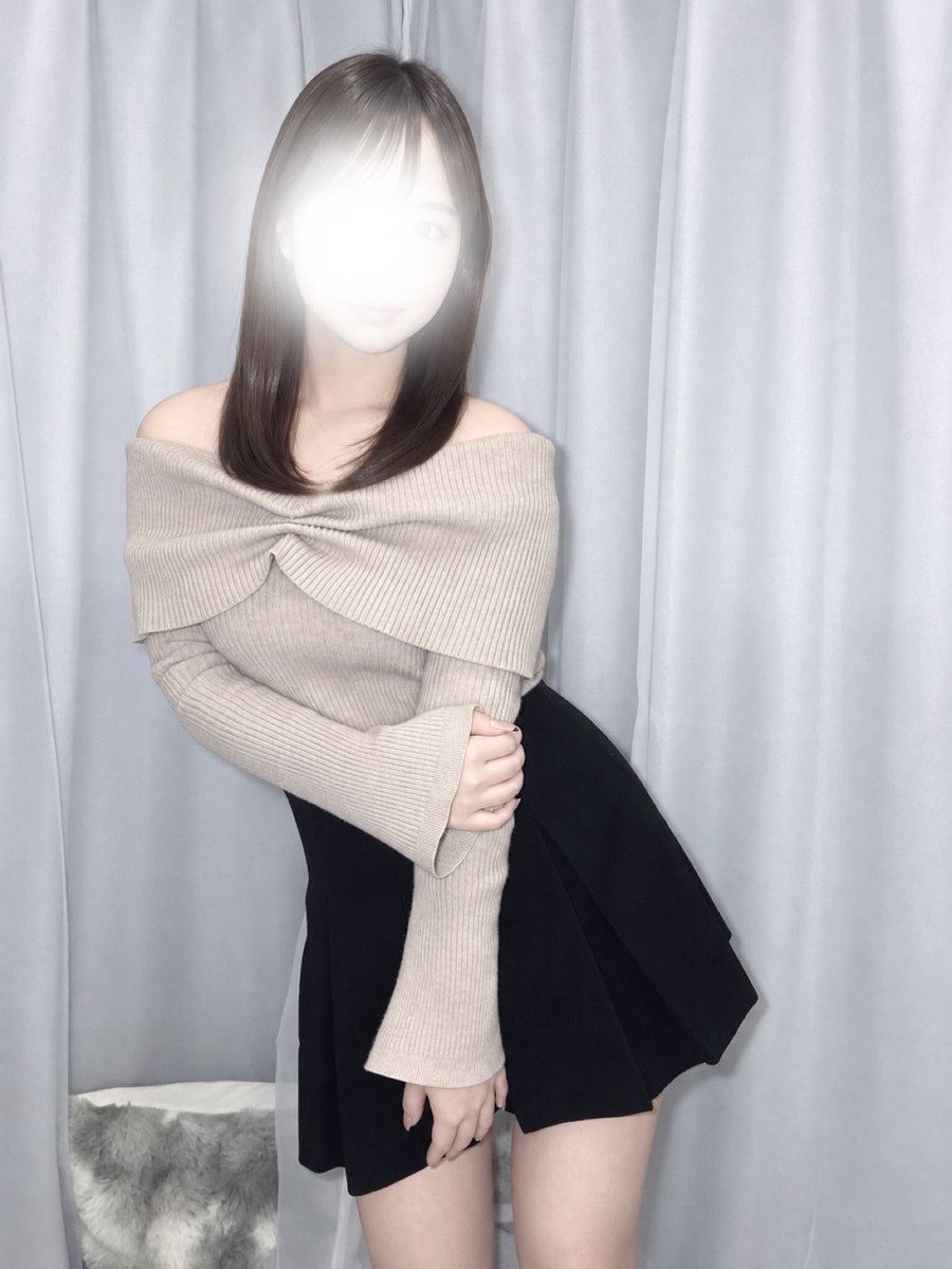 i0chan_'s tweet photo. 清楚な気分🎶 https://t.co/7fYb5wbESf