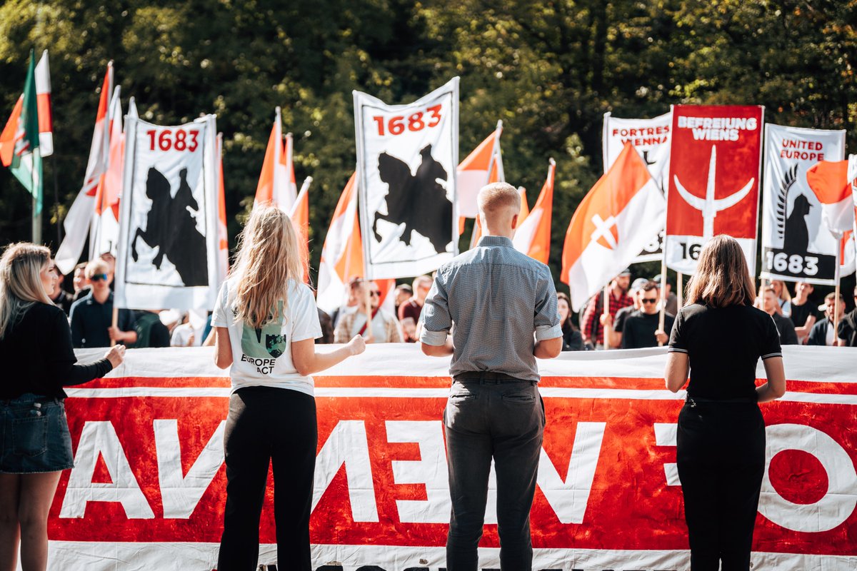 MartinSellner_'s tweet photo. Eternal Glory! Thanks to
@MWszechpolska
@Gedenken1683
and
@SaveEuropeAct

Divided we fall, united we will win and take our home back! 

We will not rest until Sobieski is on the Kahlenberg and Vienna is Austrian again. https://t.co/HCWTUnNx6S