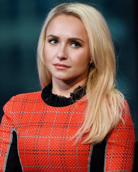 ToonHive's tweet photo. TMZ reports Hayden Panettiere took a pill believed to be oxycodone that was laced with fentanyl on the morning of her death.

The DEA is reportedly investigating the dealer who allegedly supplied the drugs. https://t.co/K0YXCE3FJ8