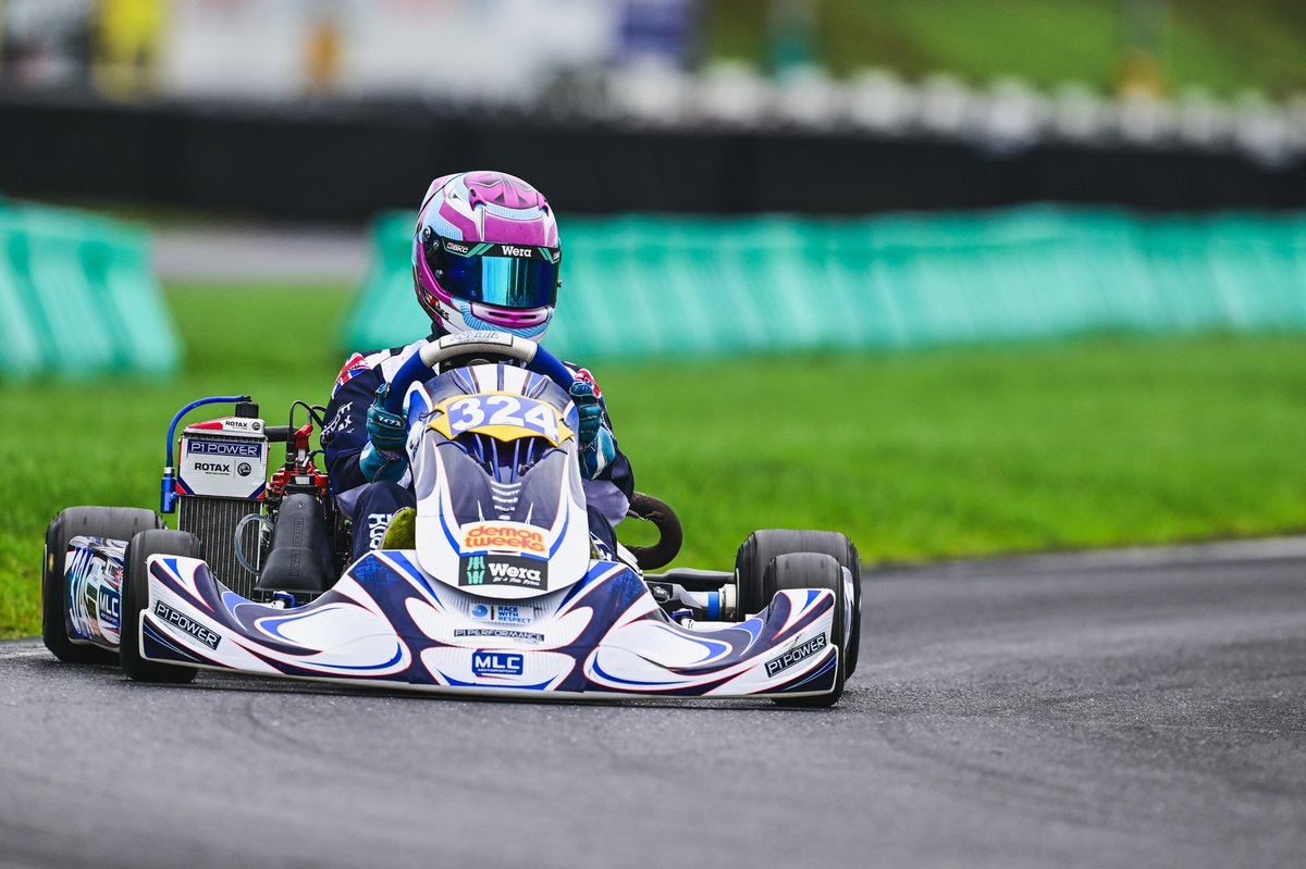 SetsukoSomoxer's tweet photo. Festive Cup at PFI this weekend. Strong lineup across Micro, Mini, Junior and Senior, with plenty to fight for. Looking forward to a solid weekend. https://t.co/v4L0dTag63