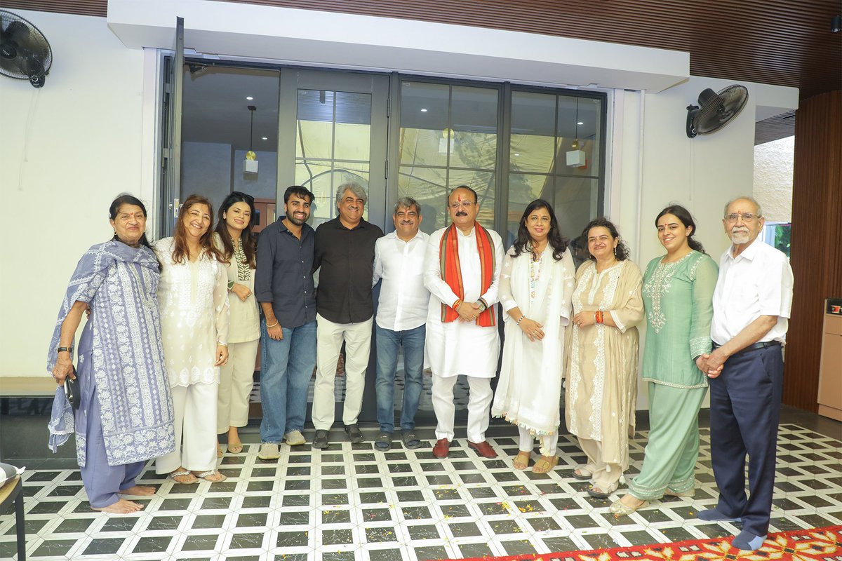 ashishsood_bjp's tweet photo. @NitinNabin @blsanthosh https://t.co/ZQbFp1zrWx