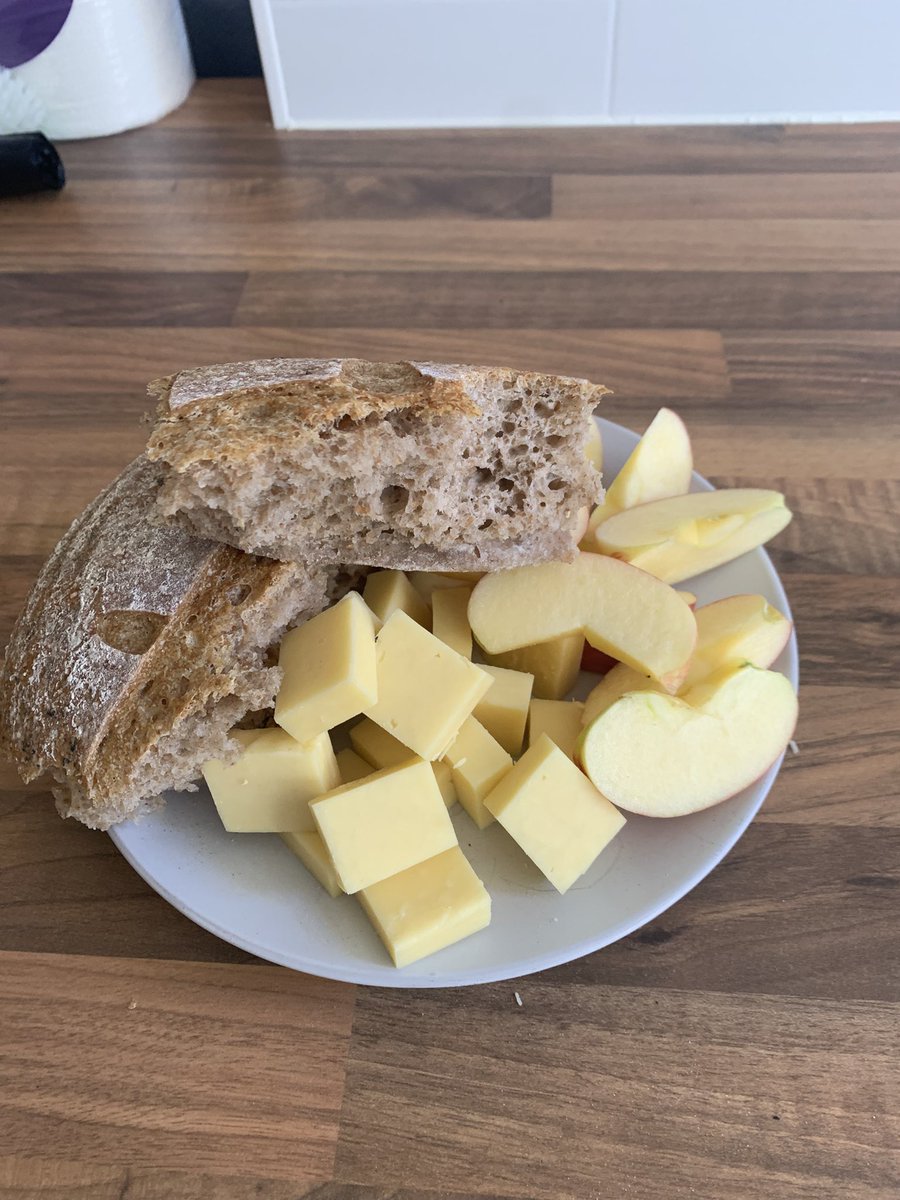 DevotionOath's tweet photo. AFTER A LONG DAY I COME TO THE KITCHENS AND GUESS WHAT? MORE BREAD AND CHEESE!!!!! CAN NOT BEAT A CLASSIC. HUZZAHH!!! https://t.co/ljK2o0JOPM