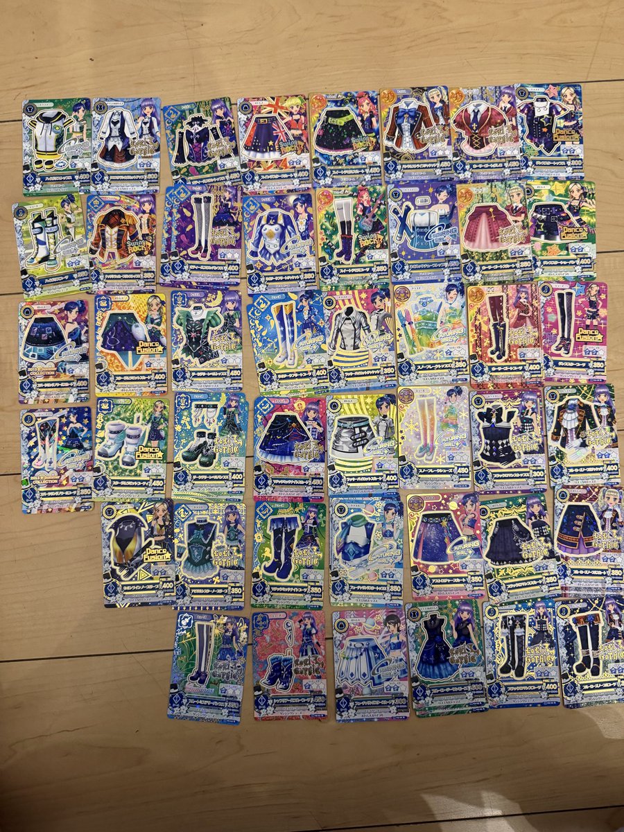 ___sby_'s tweet photo. アイカツカード 譲渡

譲：画像(Nはご希望のキャラを教えてくださればカード探します)

求：N 30円(フルコーデ150円)、R 100円(フルコーデ500円)、CR・PR(ご希望の金額提示お願いします)／枚

郵送希望📮
支払い方法PayPay又はメルカリ(手数料別途で頂きます) https://t.co/DRkbVXuaFU