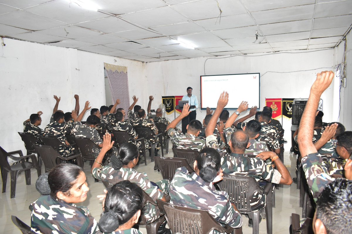YasufMohammad's tweet photo. A two-day training programme was organized at Sashastra Seema Bal, 42nd Battalion, Nanpara, Bahraich on the theme of “Action Plan and Collaboration for the Prevention of Human Trafficking.”
#HumanTraffickingPrevention 
@Haider_Dehat @DEHATIndia @JustRightsIndia @42bnssb_INDIA https://t.co/wo9T2K1cWO