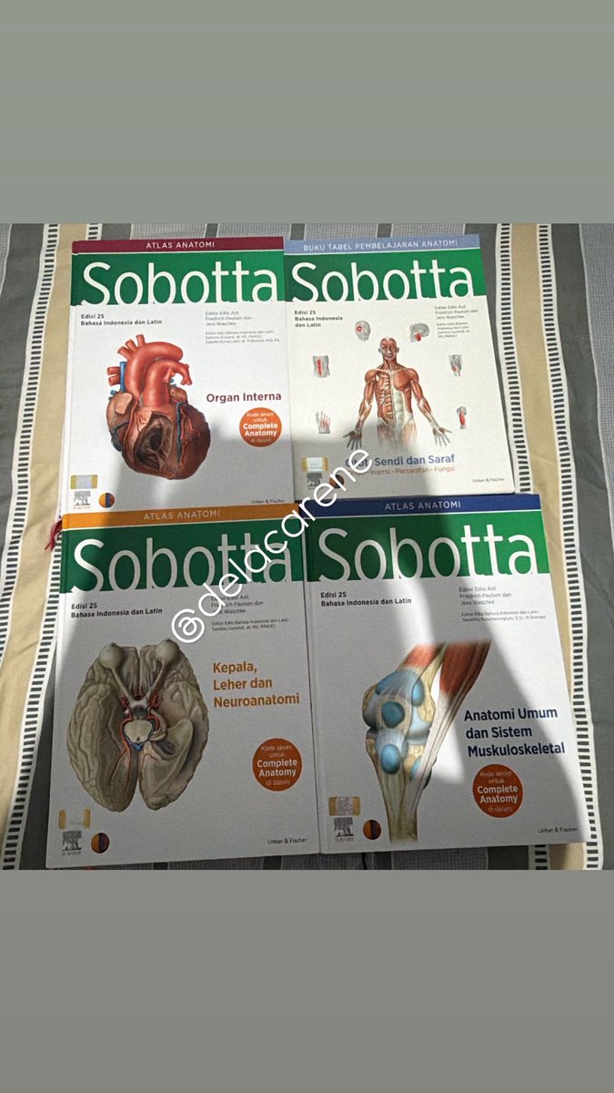 delacarene's tweet photo. 📚GUYS, WTS SOBOTTA ED. 25 &amp; L.MOORE
✅fullset (buku)
✅Original gramedia
✅kondisi 100% mulus bukunya (minus bagian pembatas buku)
✅harga bisa negoo (dm ajaa)
#sobotta
#FK 
#kedokteran 
#zonauangㅤ https://t.co/73aqqJ66W6