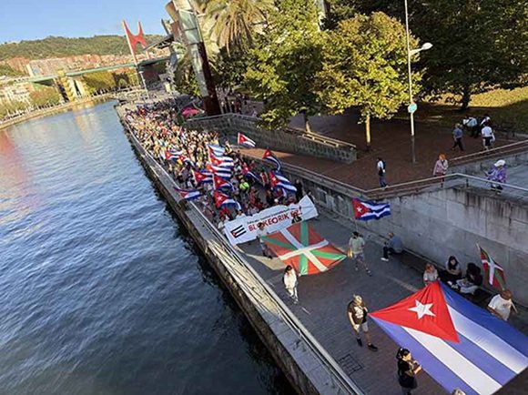 alfonso_noya's tweet photo. No han podido ni podrán apagar nunca la voz de la verdad y la justicia. Son cada vez mayores las muestras de que #CubaNoEstaSola, que #CubaNoEsUnaAmenaza. El mundo lo reconoce así. 
Gracias siempre por tanta solidaridad. 
✊🇨🇺 https://t.co/dnUu0RkH79