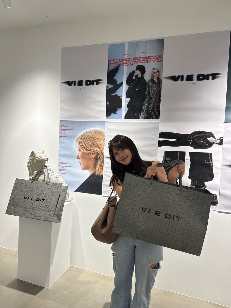 snowsakura__'s tweet photo. 可愛い服げっちゅー!⭐️
メンズがメインであるから
お揃い着よう〜♪
#popup #viedit https://t.co/9GtnfjjpoE