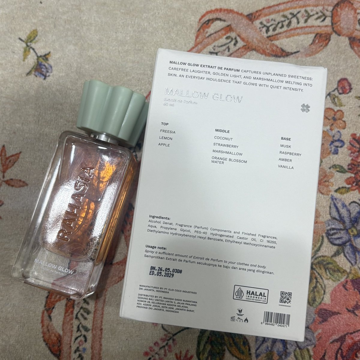 softivoryy's tweet photo. wts rahasia fragrance mallow glow 155k! 1x spray doang baru bgt buka https://t.co/oMAryLfbhD