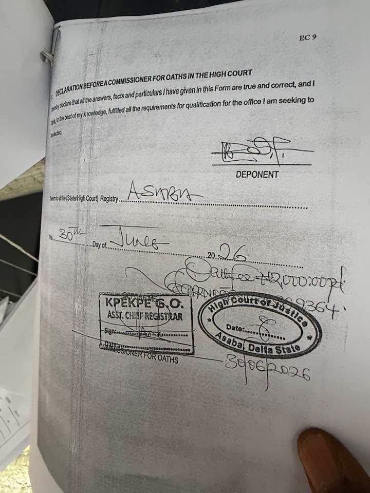SamuelOmogor's tweet photo. These are the forms the Delta State governor, Sheriff Oborevwori filed with @inecnigeria for the upcoming elections. 

■ No First School Leaving Certificate 
■ No West African Examination Council certificate 
■ No BSc Certificate

Boom 💥, MSc Political Science 2009.

This is how much governance has been reduced to in our country. Just imagine the people ruling over us.