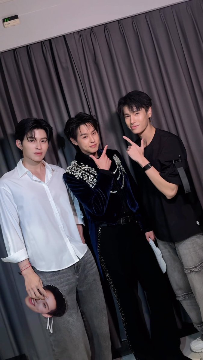 Farah_91Babyz's tweet photo. IGr 📸 billkin_entertainment

Looking this cool and dashing—are they anyone's type? 👀✔️ @ppnaravit @phuwintang

BILLKIN - CHECKLIST ✅
: https://t.co/6P3Av2nsg5
: https://t.co/wOqEiQa9P6

#CHECKLIST #ปอนด์ภูวินทร์
#ppnaravit #phuwintang https://t.co/SKdraIfreW