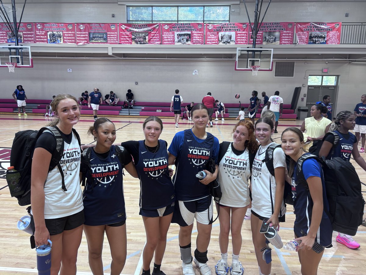 Lady_BruinHoops's tweet photo. Another great session of USA Open Court 3x3. 
I’m proud of these ladies for taking a Sunday afternoon to work on their skills. 

Go Lady Bruins! https://t.co/xb7Ec2LjmM
