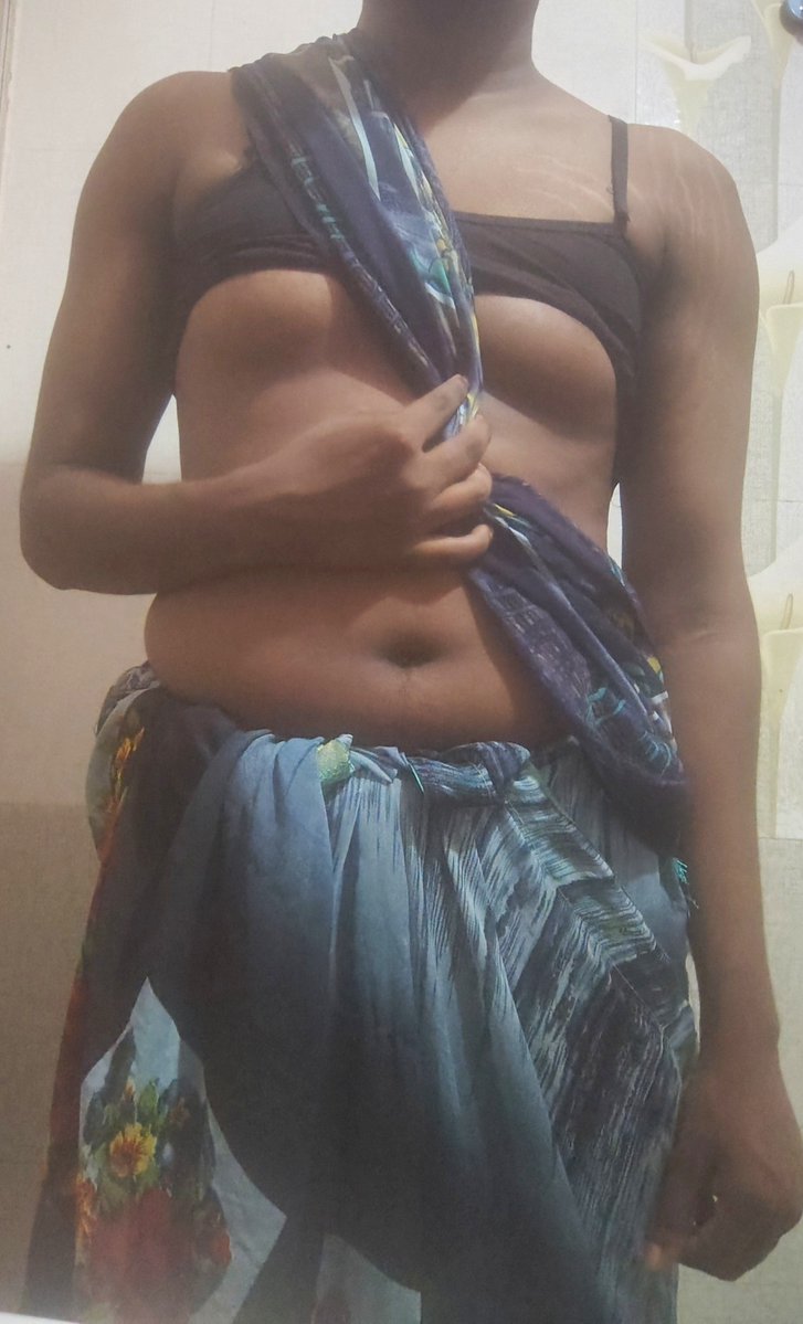 Fahad350280's tweet photo. Indha dress la ennoda penamiaya na unarthan🫣....mola vera valara aramichiruchu originala ponnunga mathiri...paal kudika varingala mamazz #potta #pottachi #sissy https://t.co/87bTdHmLJz